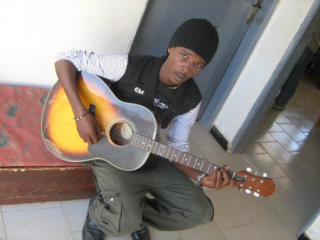 MOYIZA 