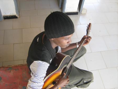 DJ-MOYIZA  alias BLACK-MAN